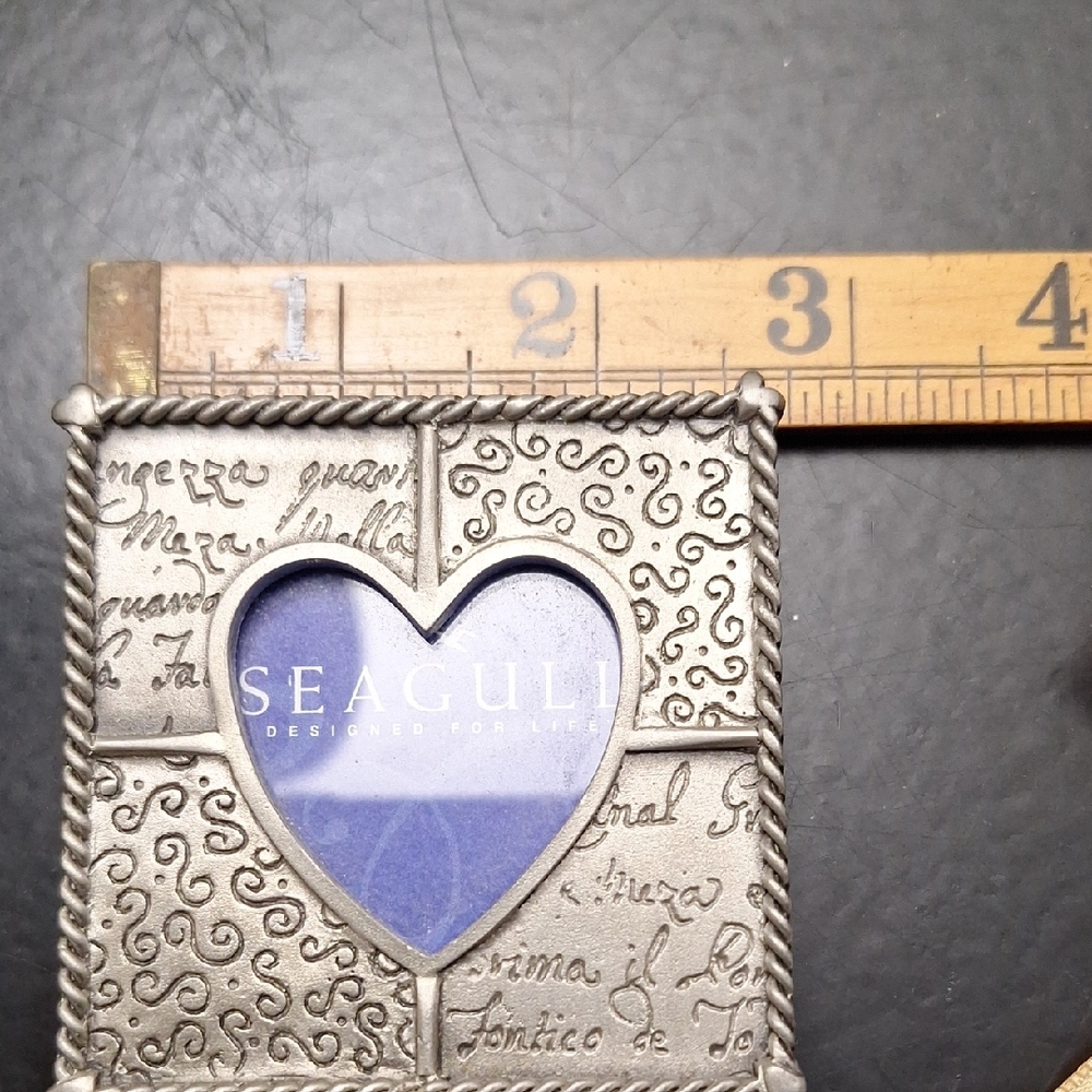 VTG Seagull Pewter Heart Photo Frame | Divinity’s Splendour-Glow Made in Canada - Picture 4 of 10